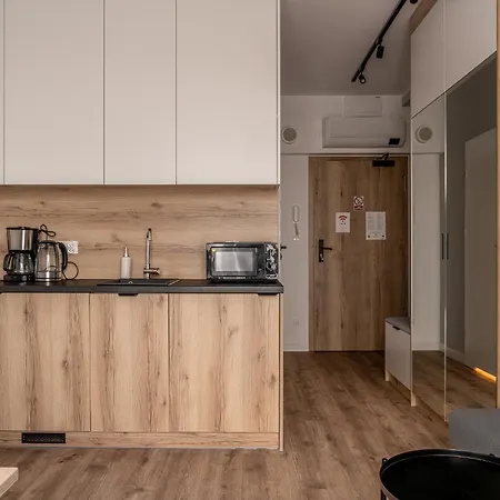 Rentplanet - Zwycieska アパート